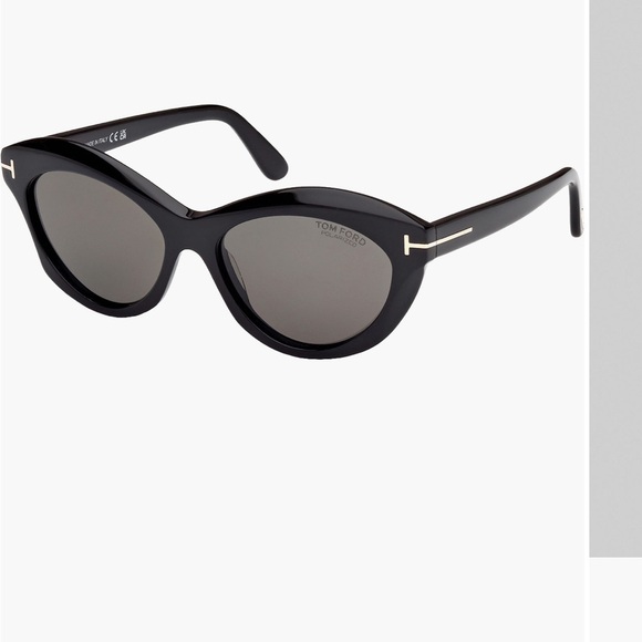 TOM FORD
Toni 55mm Polarized
Oval Sunglasses - Picture 2 of 13